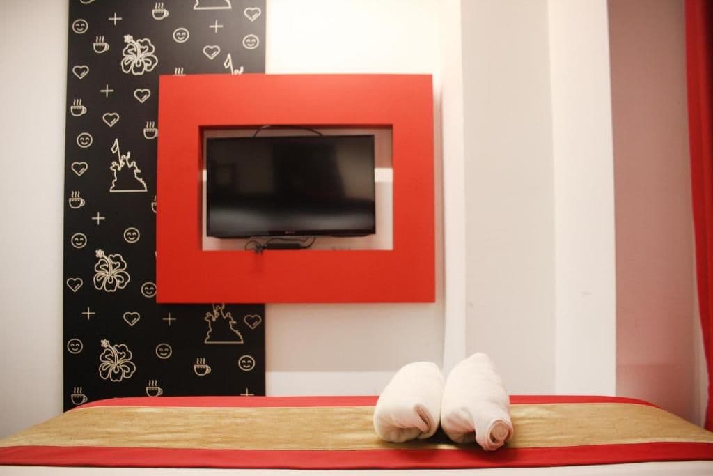 Standard Double Room - Image 5