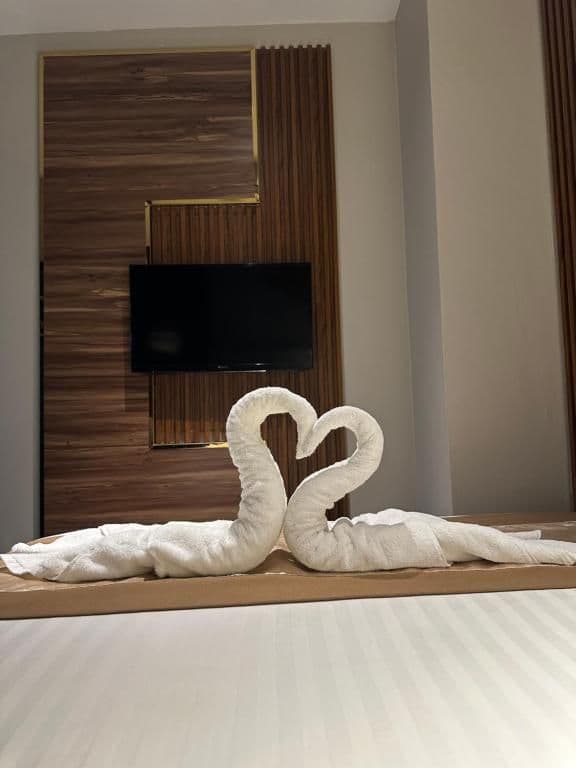Standard Double Room - Image 6
