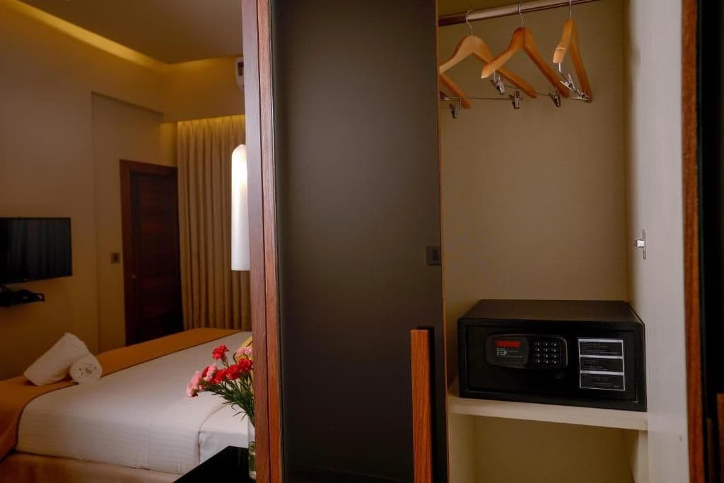 Lazdana Bangalore