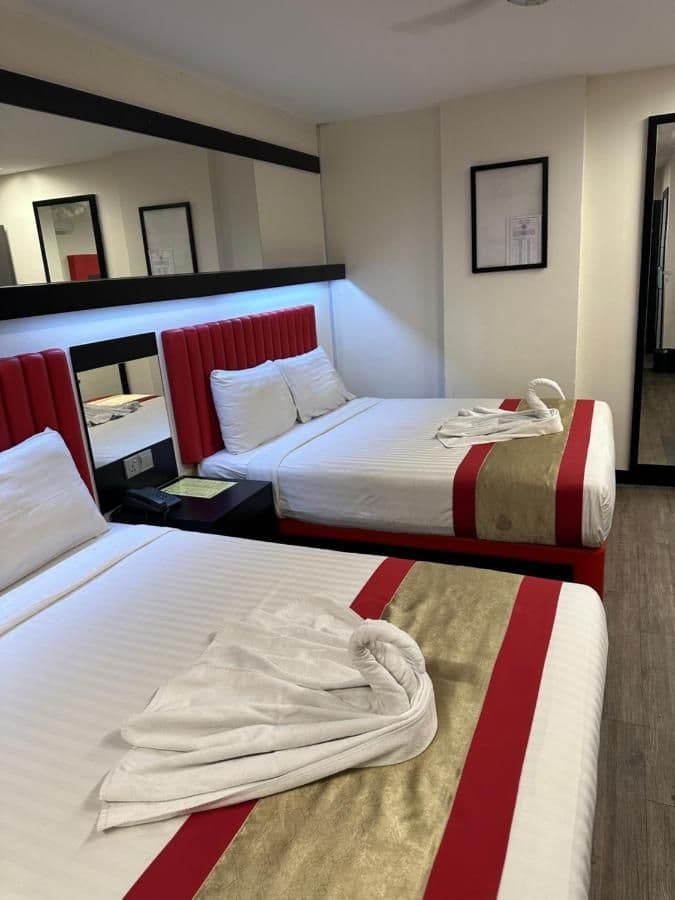 Standard Quadruple Room - Image 5