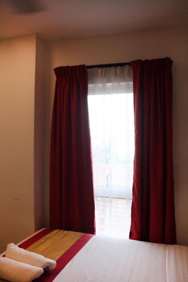 Queen Room - Image 2