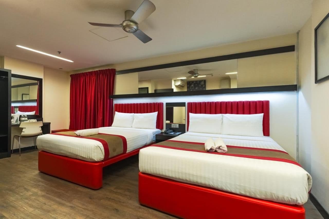 Standard Quadruple Room - Image 7