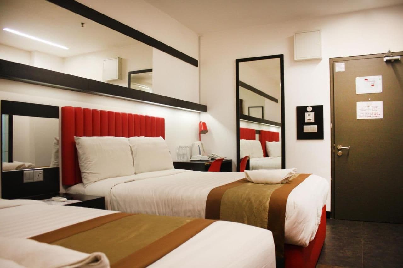 Standard Quadruple Room - Image 4